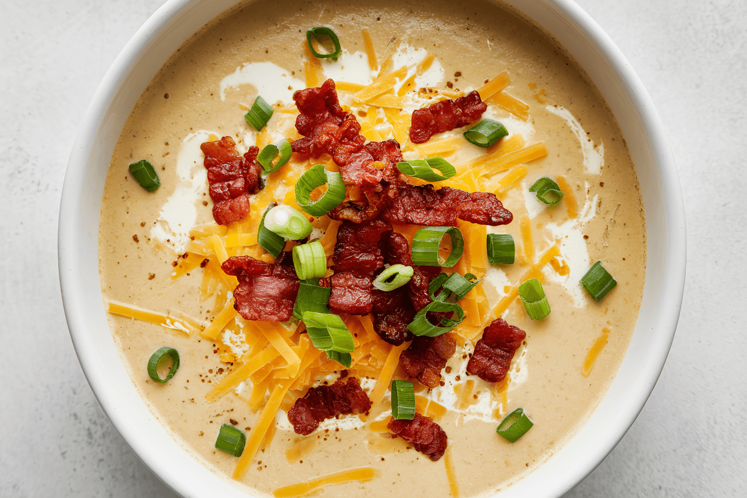 Hospodská pivní polévka se sýrem